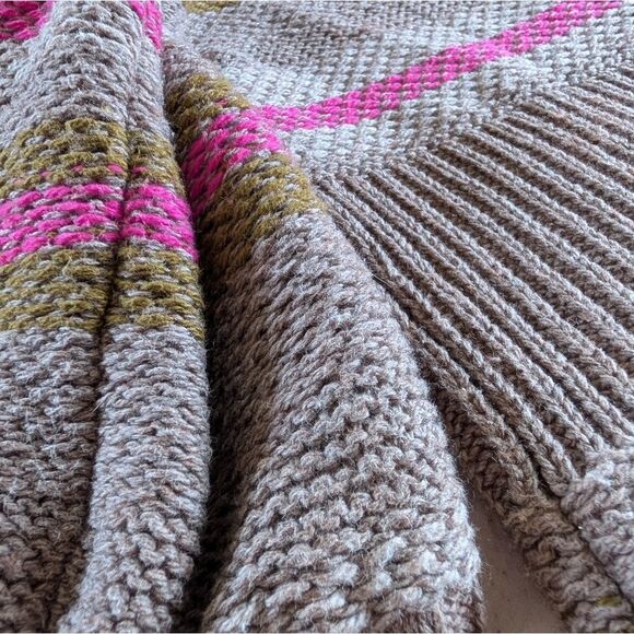 Old Navy 3/4 Sleeve Button Knit Cardigan w/ Collar, Small Taupe, fuchsia &olive - Picture 9 of 10